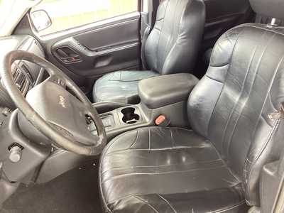 2002 Jeep Grand Cherokee, $4295. Photo 8