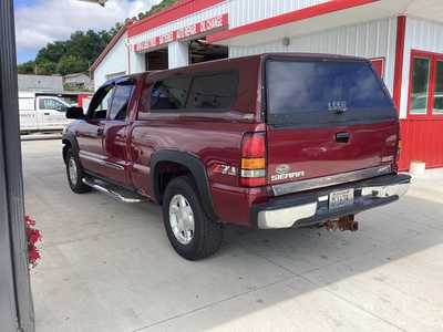 2005 GMC 1500 Ext Cab, $5995. Photo 3