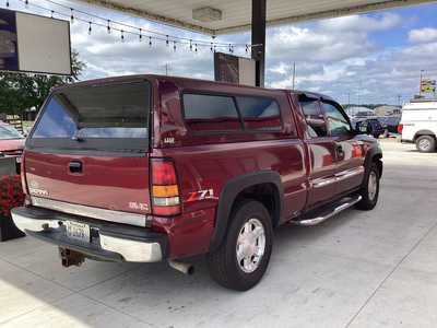 2005 GMC 1500 Ext Cab, $5995. Photo 5