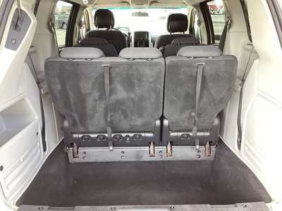 2010 Dodge Caravan, Grand, $5495. Photo 10