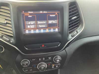 2020 Jeep Cherokee, $16995. Photo 12