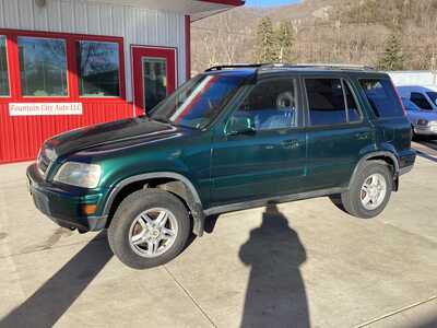 2000 Honda CR-V, $3995. Photo 1