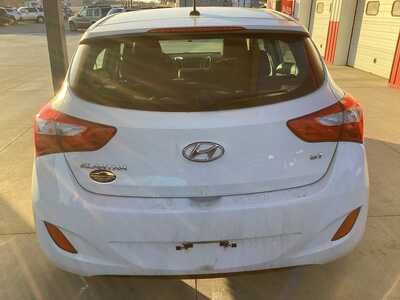 2016 Hyundai Elantra, $10395. Photo 4