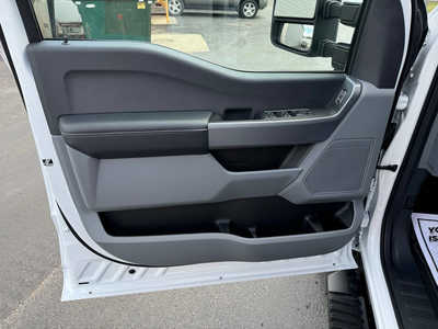 2024 Ford F350 Crew Cab, $55774. Photo 7