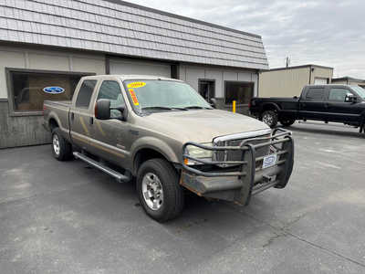 2004 Ford F250 Crew Cab, $10671. Photo 2
