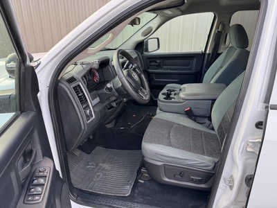 2014 RAM 1500 Crew Cab, $15434. Photo 9