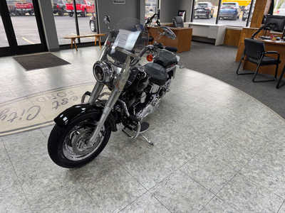 2005 Harley-davidson Fat Boy, $7500. Photo 2