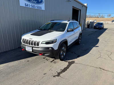 2019 Jeep Cherokee, $17778. Photo 2