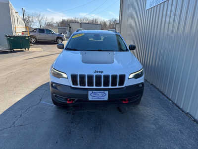 2019 Jeep Cherokee, $17778. Photo 3
