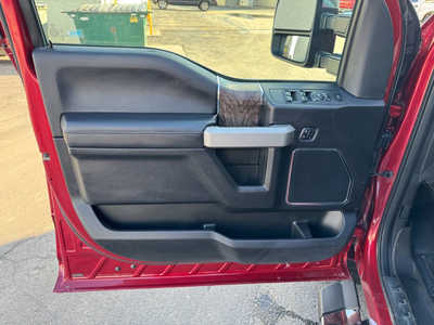 2017 Ford F350 Crew Cab, $46704. Photo 7