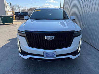 2021 Cadillac Escalade, $69995. Photo 3