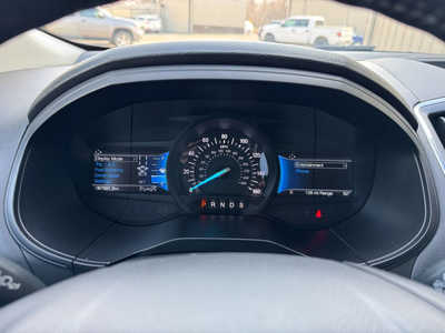 2022 Ford Edge, $23734. Photo 11