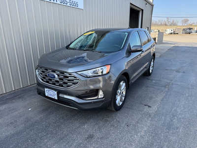 2022 Ford Edge, $23734. Photo 2