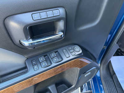 2015 Chevrolet 1500 Crew Cab, $22499. Photo 8