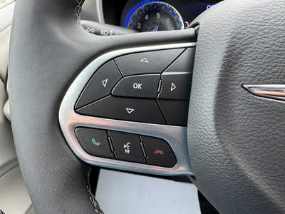 2023 Chrysler Pacifica, $26999. Photo 12