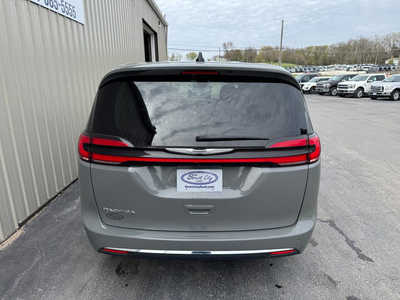 2023 Chrysler Pacifica, $26999. Photo 4