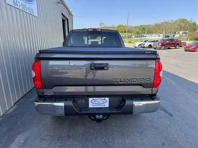 2018 Toyota Tundra Crew Cab, $37995. Photo 4