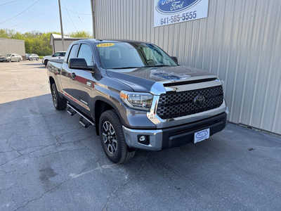 2018 Toyota Tundra Crew Cab, $37995. Photo 5
