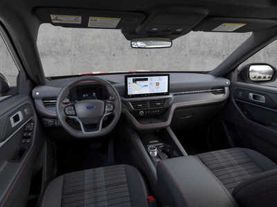 2025 Ford Explorer, $53130. Photo 9