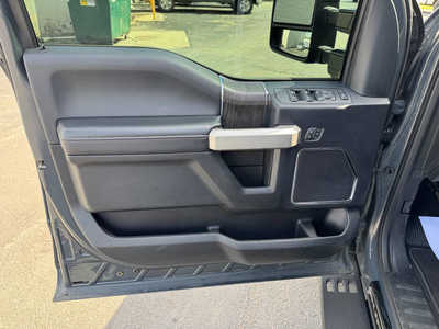 2021 Ford F250 Crew Cab, $59999. Photo 7