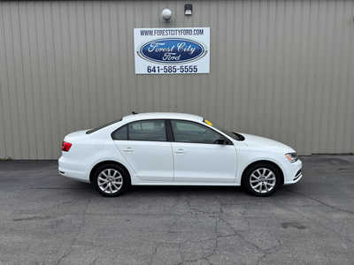 2015 Volkswagen Jetta, $9712. Photo 6