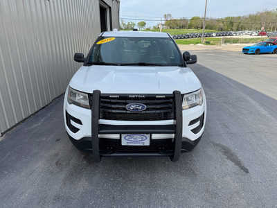 2018 Ford Explorer, $10850. Photo 3