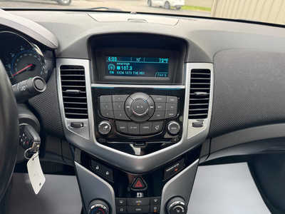 2011 Chevrolet Cruze, $6999. Photo 12
