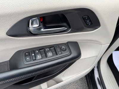 2022 Chrysler Pacifica, $0. Photo 8