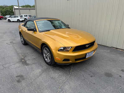 2010 Ford Mustang, $12999. Photo 6