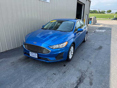 2019 Ford Fusion, $13514. Photo 2