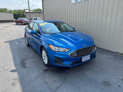 2019 Ford Fusion, $13514. Photo 4