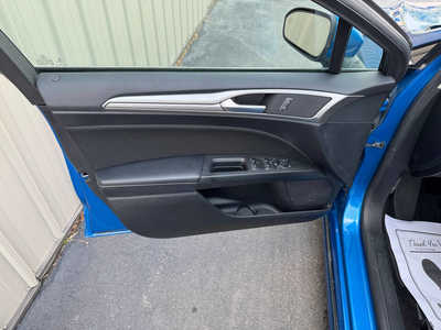 2019 Ford Fusion, $13514. Photo 6
