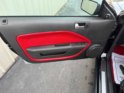 2006 Ford Mustang, $10900. Photo 7