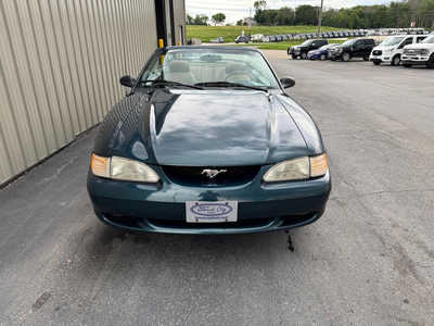 1995 Ford Mustang, $8999. Photo 4