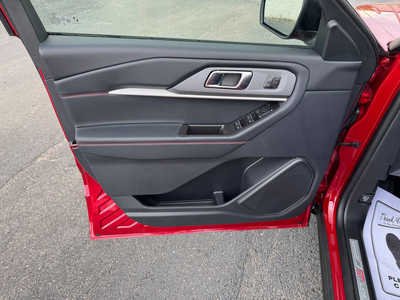 2025 Ford Explorer, $49637. Photo 7