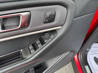 2025 Ford Explorer, $49637. Photo 8