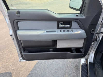 2013 Ford F150 Crew Cab, $8999. Photo 7