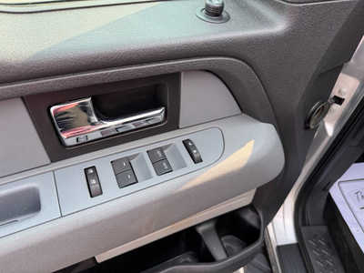 2013 Ford F150 Crew Cab, $8999. Photo 8