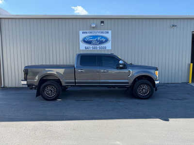 2017 Ford F250 Crew Cab, $41971. Photo 6