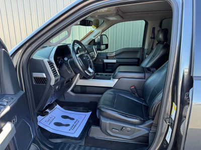 2017 Ford F250 Crew Cab, $41971. Photo 9