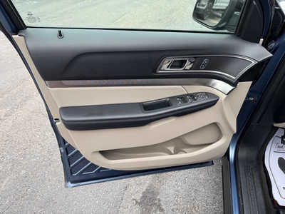 2018 Ford Explorer, $15555. Photo 6