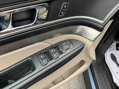 2018 Ford Explorer, $15555. Photo 7