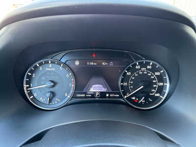 2021 Infiniti QX80, $32254. Photo 11