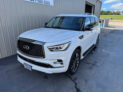 2021 Infiniti QX80, $32254. Photo 2