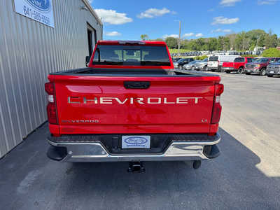 2024 Chevrolet 2500 Crew Cab, $60107. Photo 4