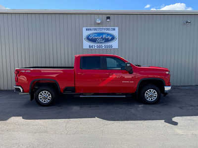2024 Chevrolet 2500 Crew Cab, $60107. Photo 6