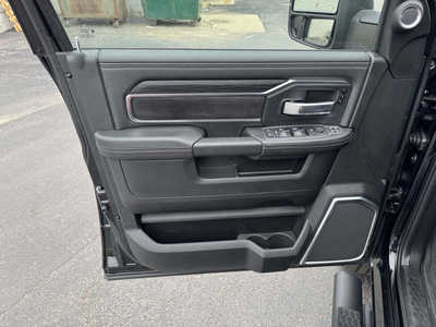 2024 RAM 3500 Crew Cab, $73118. Photo 7