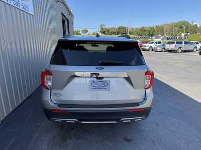 2023 Ford Explorer, $32999. Photo 4