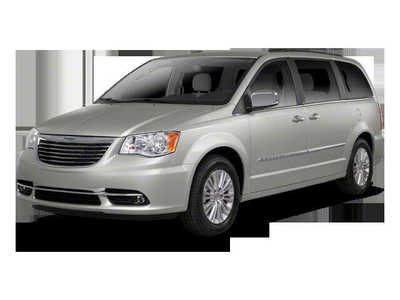 2013 Chrysler Town & Country, $0. Photo 2