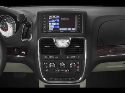 2013 Chrysler Town & Country, $0. Photo 8